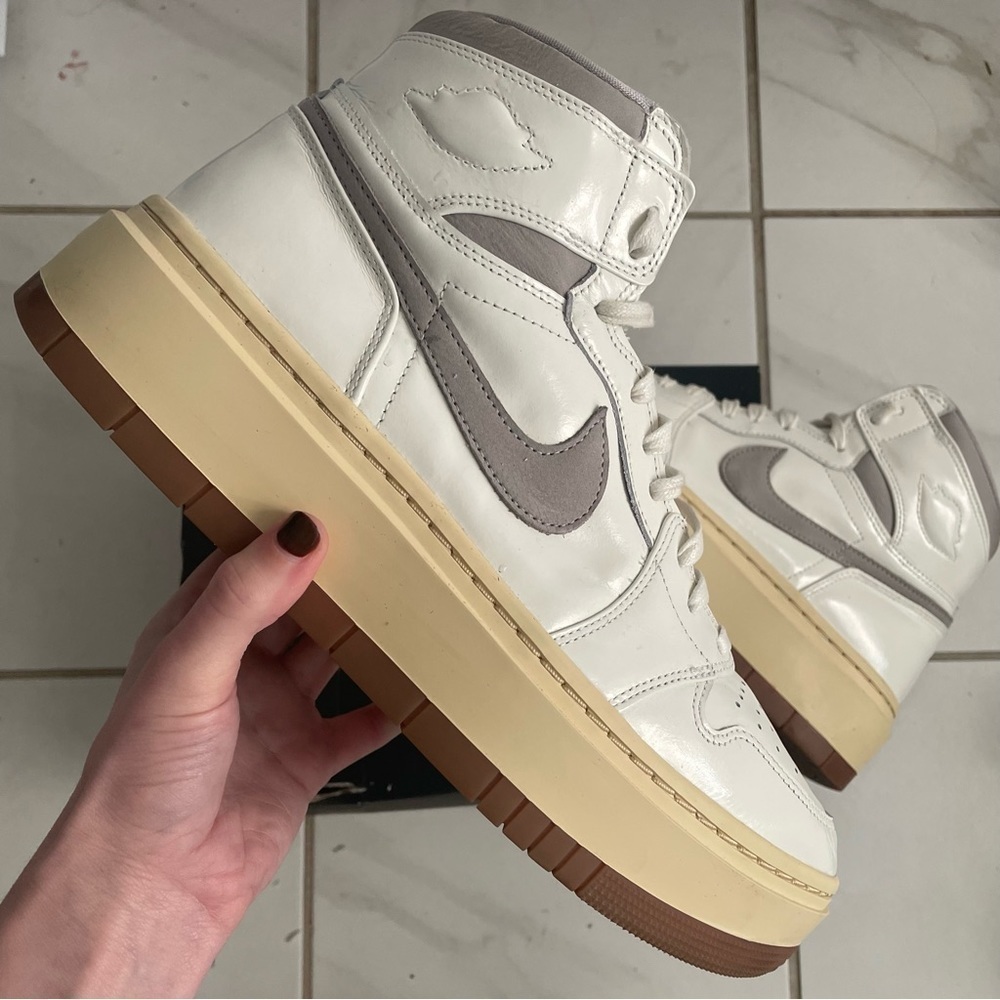 Air Jordan 1 Elevate High White Gum Platform Sole Exclusive Bubble Logo 12W 10.5